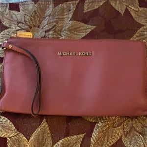 Micheal Kors clutch
